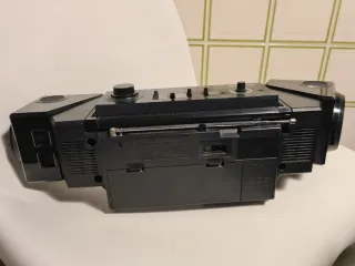 Radiocasete Akai PJ-15