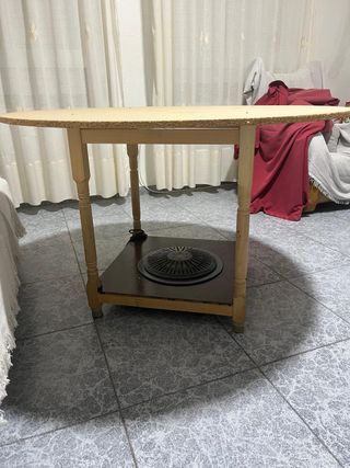 2 mesas de comedor de madera + sillas