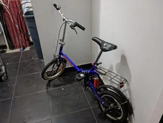 Bicicleta plegable azul