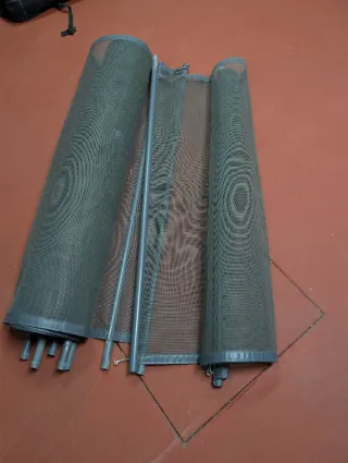 Valla protectora piscina negra y transparente