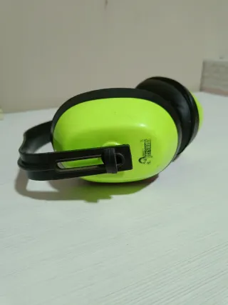 CASCOS ANTIRRUIDO PARA PROTECCIÓN AUDITIVA