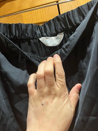 Conjunto Pijama Satén Negro Primark