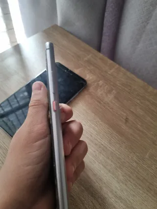 Lote 2 móviles Xiaomi y Huawei plata Para piezas