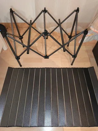 Mesa Plegable Compacta Metálica