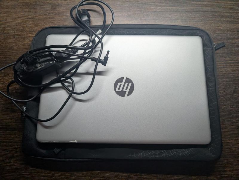 Portátil HP 15.6 Ryzen 5 16GB RAM 1TB SSD afbeelding 6