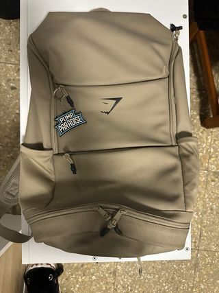 Mochila Gymshark Everyday Beige Edición Especial