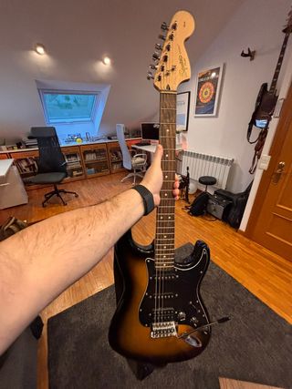 Guitarra Eléctrica Squier Affinity Stratocaster HS