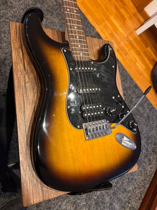 Guitarra Eléctrica Squier Affinity Stratocaster HS