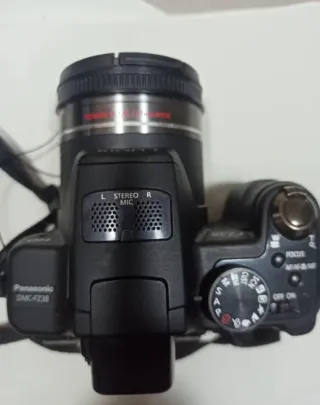 Cámara Panasonic Lumix FZ38 Negra