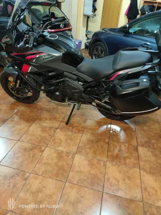Kawasaki Versys 650 Full Equipada
