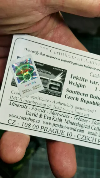 Moldavita.  Origen República Checa con certificado