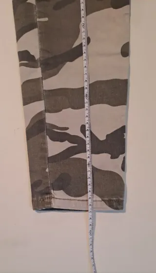 Pantaloni camouflage tg. M