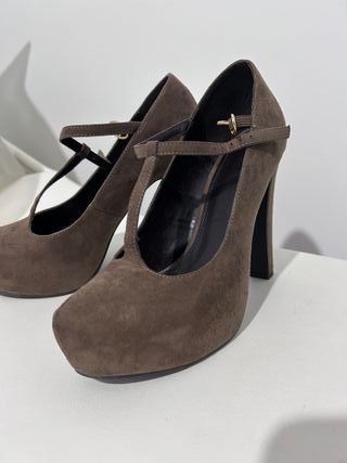 Décolleté scamosciate marroni con plateau