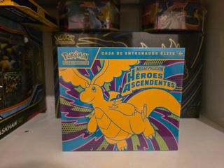 Caja Entrenador Élite Pokémon Heroes Ascendentes