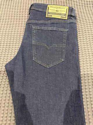 Pantalón Vaquero Diesel Azul Regular Fit