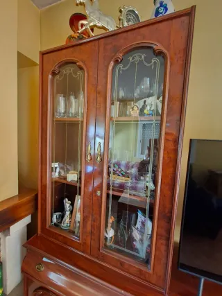 Muebles de comedor de madera. URGE!!! SE REGALA