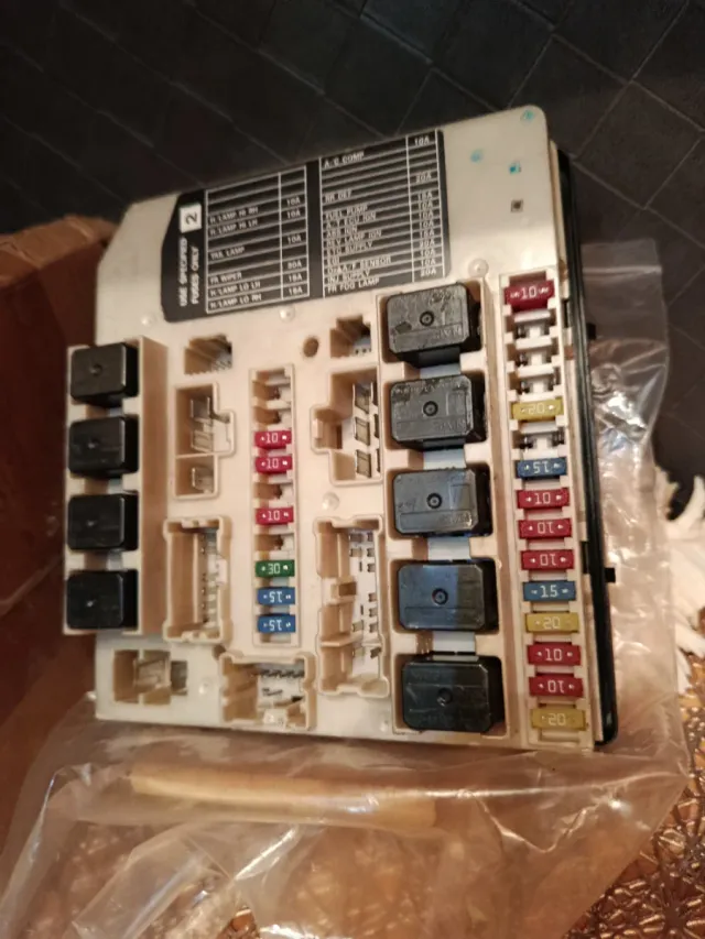 Controlador Renault Nissan PP-T30-M10 7140-7688