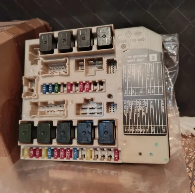 Controlador Renault Nissan PP-T30-M10 7140-7688