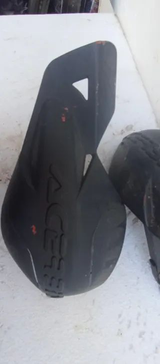 Proteções de Mão Acerbis