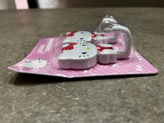 Set 2 Ganci Adesivi Hello Kitty