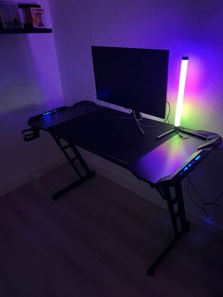 Escritorio Gaming Negro y silla