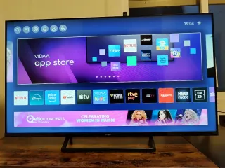 Televisión LED Engel 40” Smart TV