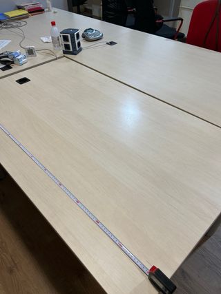 Mesa de oficina madera y metal