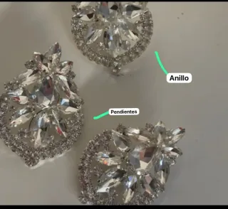 Conjunto Pendientes y Anillo Brillante