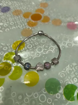 Pulsera Pandora con Charm Corazón y más