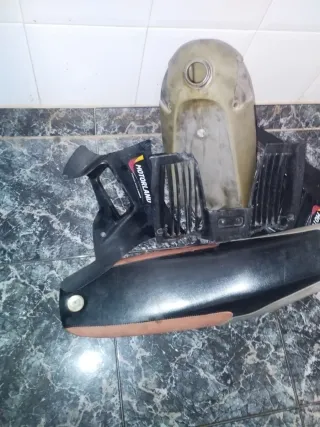 Depósito y tapas asiento Beta KTM