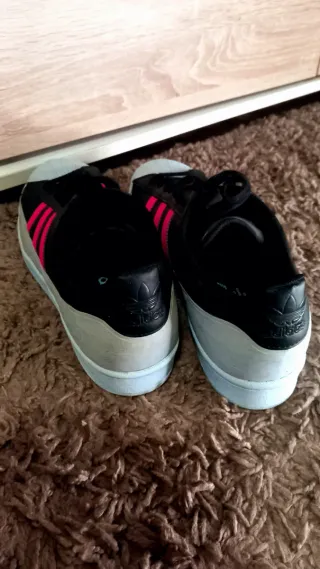 Zapatillas Adidas Superstar Negras y Rosas