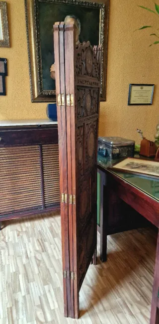 Biombo Indu de Madera de Teca tallada