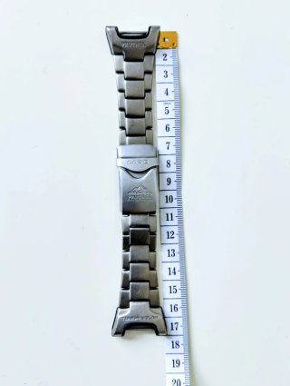 Pulsera titanio Casio® Protrek