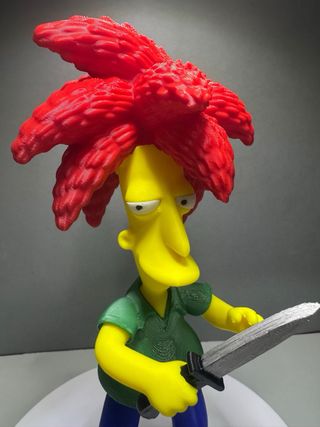 Figura Bob de Los Simpson con Cuchillo