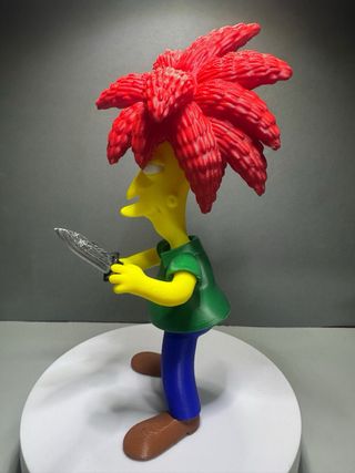 Figura Bob de Los Simpson con Cuchillo