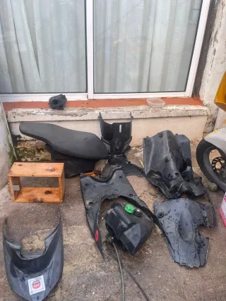 Yamaha Scooter: Motor, Ruedas y Más