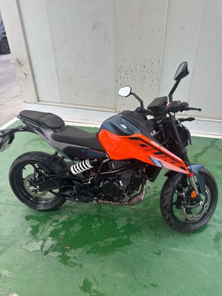 KTM Duke 125 2025