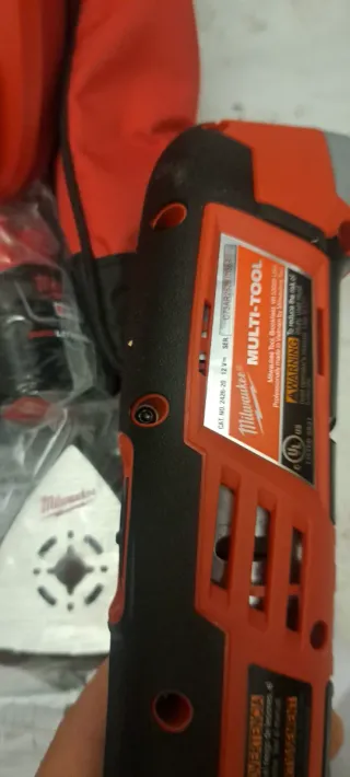 Milwaukee M12 Kit 4 Herramientas