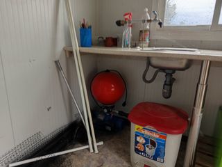 Caseta prefabricada 6m x 2.45m panel sándwich