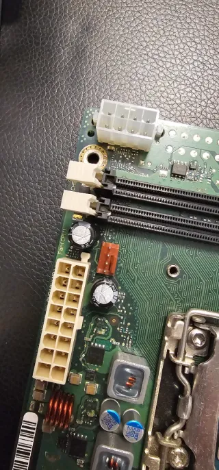 Scheda Madre Fujitsu i3-6100 PSU 500W