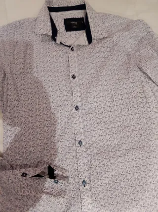 Camisa Slim entallada hombre