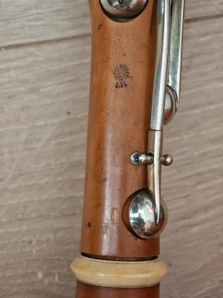 Clarinete antiguo de madera