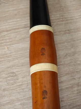 Clarinete antiguo de madera