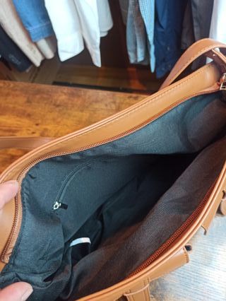 Bolso bandolera ajustable de cuero marrón