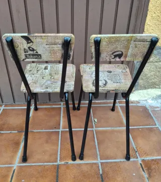 Mesa y 2 Sillas Cocina Vintage