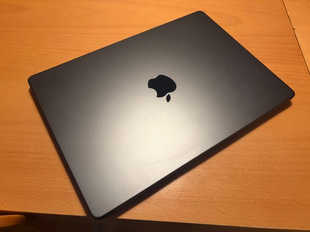 MacBook Pro 14 16GB M4 2025 Applecare