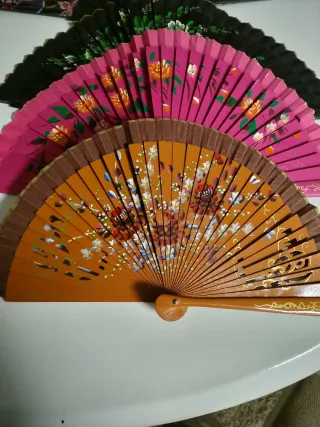 Lote de abanicos decorados