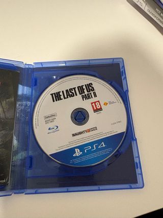 Juegos PS4: The Last of Us Remastered y Part II