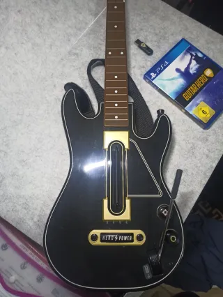 Chitarra Guitar Hero Live PS4