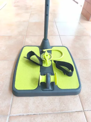 Plataforma Fitness con Mango y Bandas Elásticas